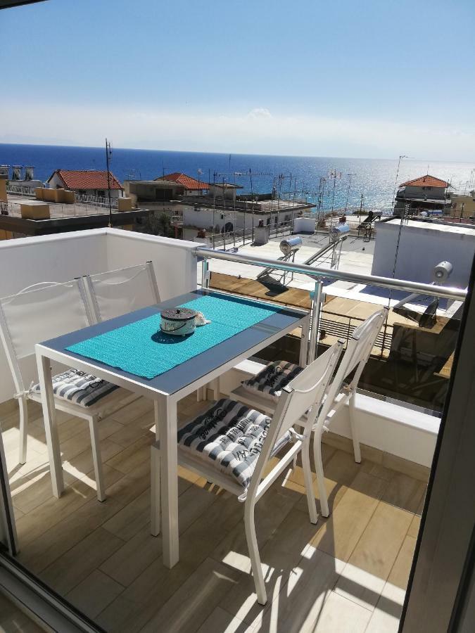 Crystal Blue Apartments Nea Kallikrateia ภายนอก รูปภาพ