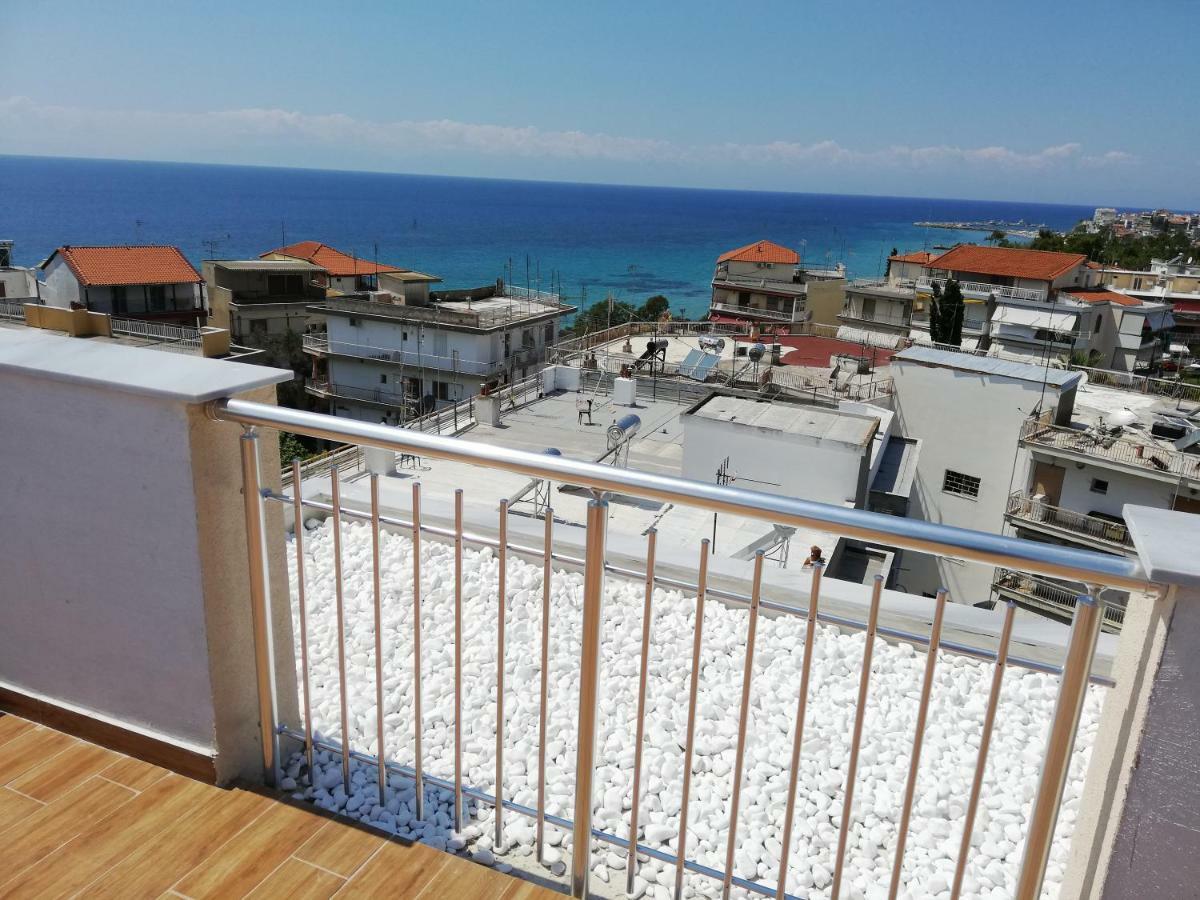 Crystal Blue Apartments Nea Kallikrateia ภายนอก รูปภาพ